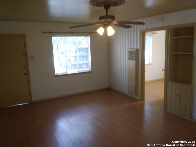 Image 8 of 14 For 805 Eleanor Ave B