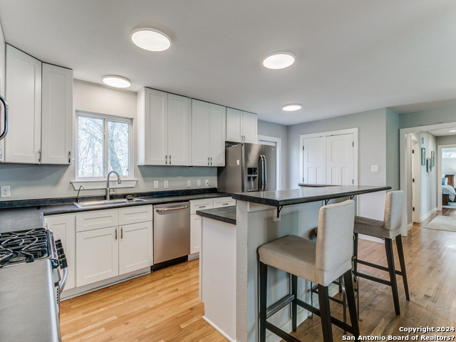 Image 13 of 25 For 107 Blakeley Dr