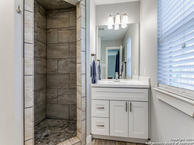 Image 19 of 25 For 107 Blakeley Dr