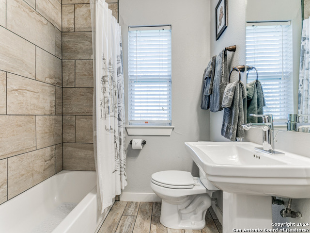 Image 20 of 25 For 107 Blakeley Dr