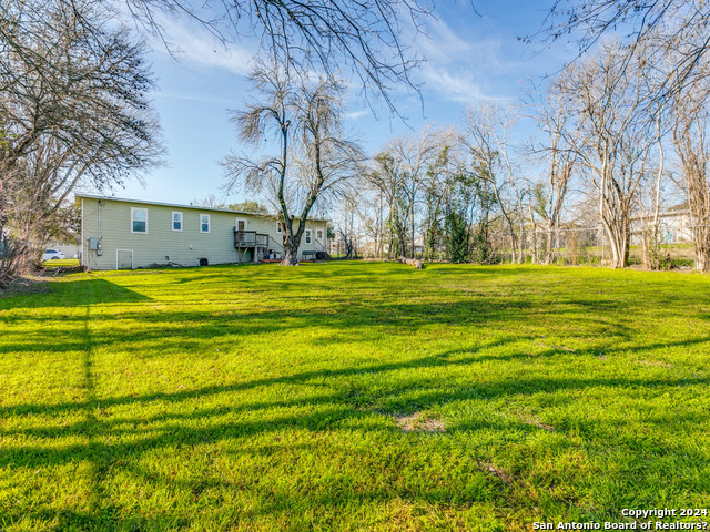 Image 22 of 25 For 107 Blakeley Dr