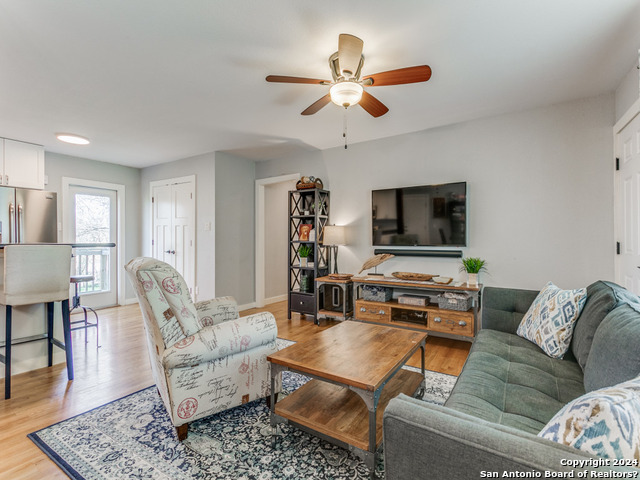 Image 5 of 25 For 107 Blakeley Dr