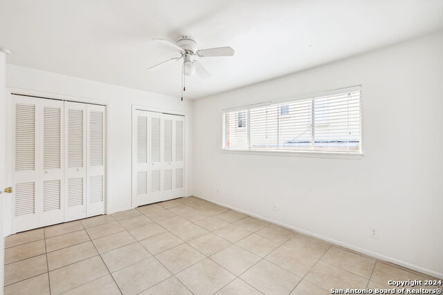 Image 16 of 26 For 509 Olmos Dr E 3