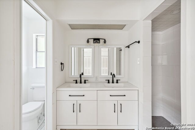 Image 18 of 26 For 509 Olmos Dr E 3