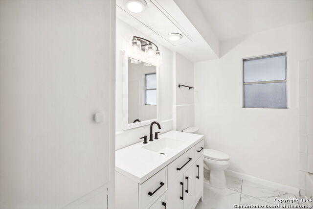 Image 23 of 26 For 509 Olmos Dr E 3