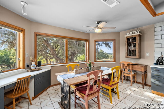 Image 11 of 31 For 10038 Creekwood Pass