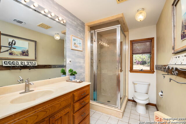 Image 21 of 31 For 10038 Creekwood Pass