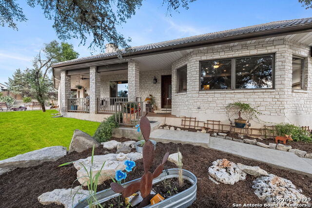 Image 3 of 31 For 10038 Creekwood Pass