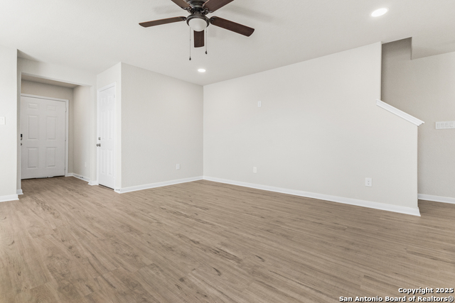 Image 7 of 27 For 227 Bonnie Bend