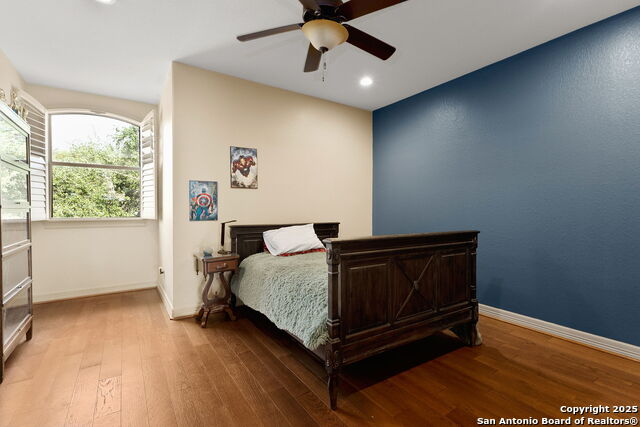 Image 32 of 50 For 633 Riverforest