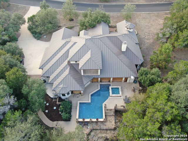 Image 49 of 50 For 633 Riverforest