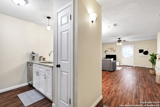 Image 3 of 31 For 4910 Ty Terrace