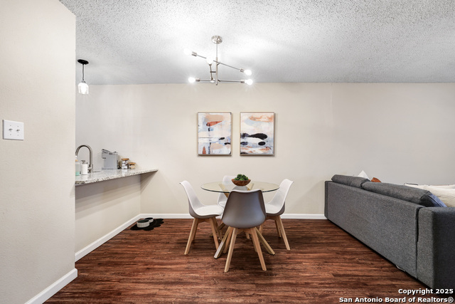 Image 4 of 31 For 4910 Ty Terrace