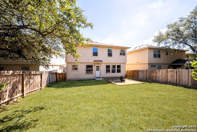 Image 33 of 39 For 1523 Alaskan Wolf