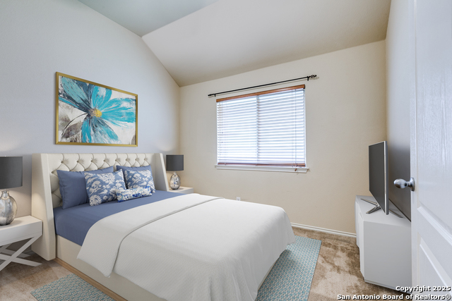 Listing photo id 17 for 2710 Trinity Rdg
