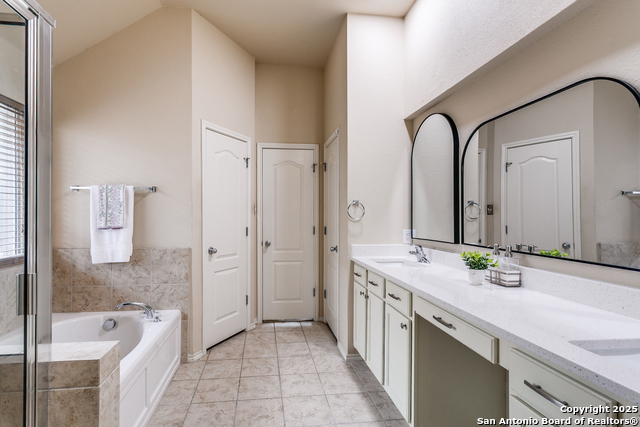 Listing photo id 19 for 2710 Trinity Rdg