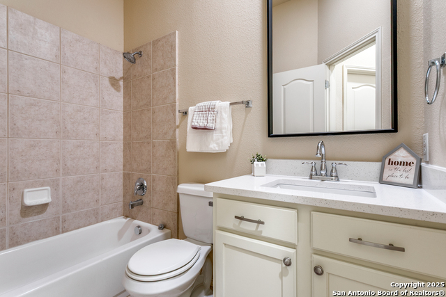 Listing photo id 21 for 2710 Trinity Rdg