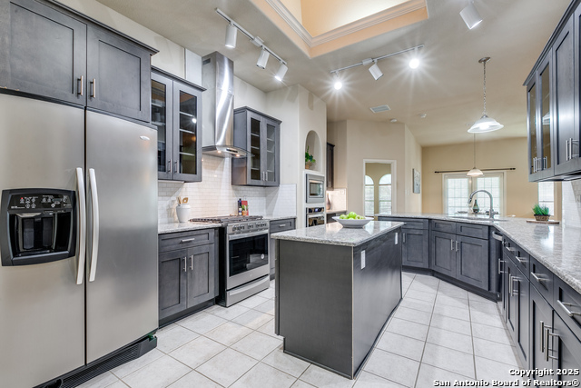 Listing photo id 5 for 2710 Trinity Rdg