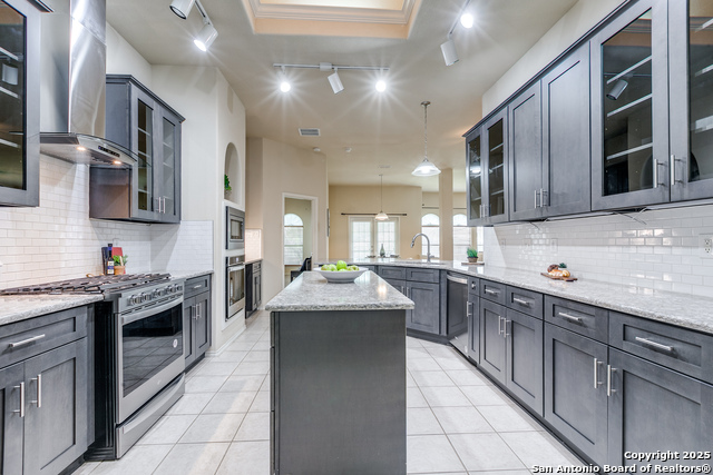 Listing photo id 6 for 2710 Trinity Rdg