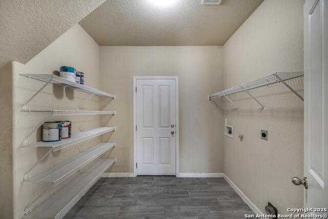 Listing photo id 13 for 8626 Kardla Forest