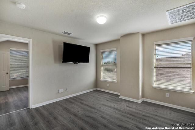 Listing photo id 14 for 8626 Kardla Forest