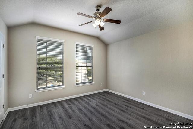 Listing photo id 20 for 8626 Kardla Forest