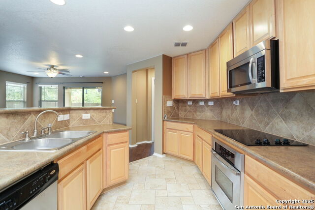 Image 10 of 25 For 11006 Colt