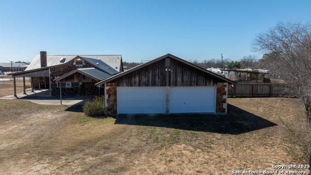 Image 11 of 50 For 1001 Horton Ln