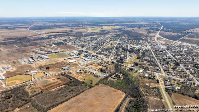 Image 5 of 50 For 1001 Horton Ln