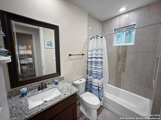 Image 31 of 50 For 246 Cibolo Way