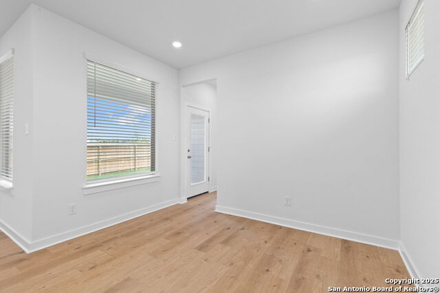 Image 10 of 45 For 705 Salamander St