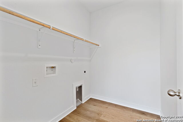 Image 12 of 45 For 705 Salamander St