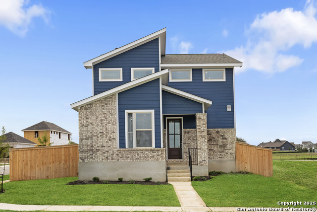 Image 2 of 45 For 705 Salamander St