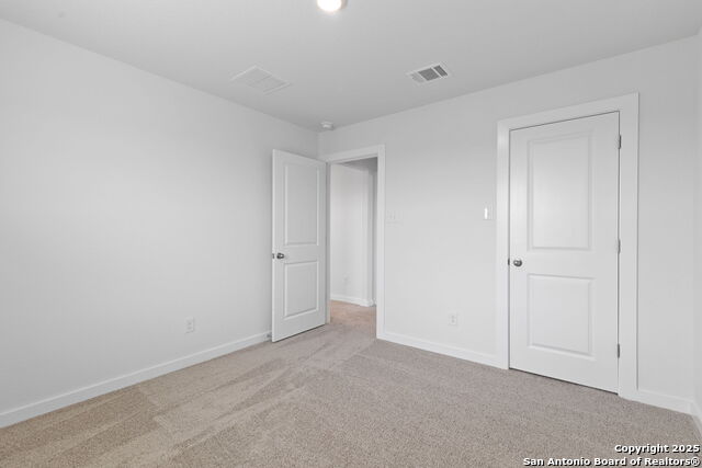 Image 23 of 45 For 705 Salamander St