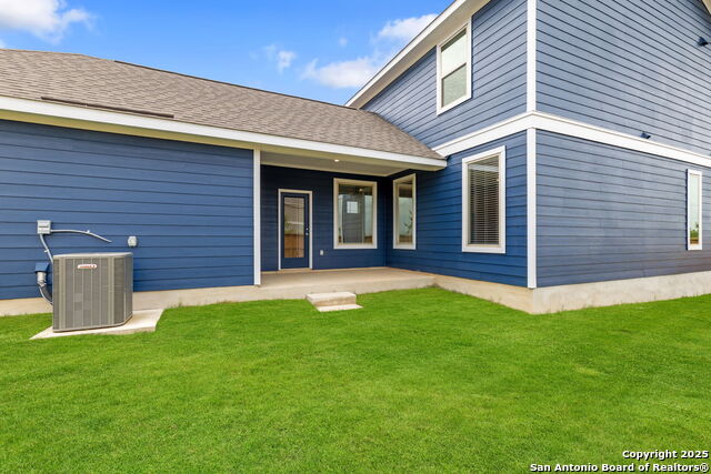 Image 26 of 45 For 705 Salamander St