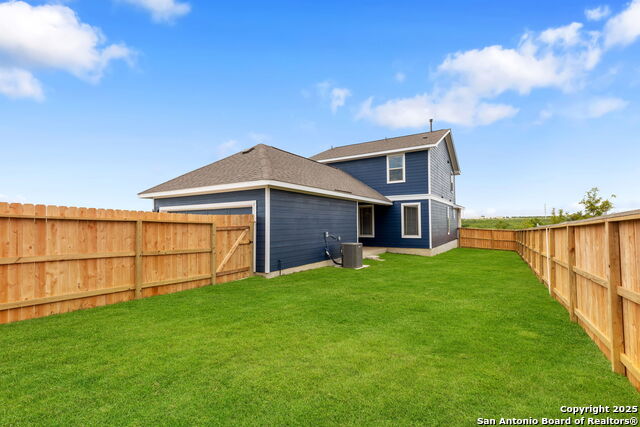 Image 29 of 45 For 705 Salamander St