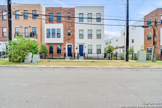 Details for 408 Center  , San Antonio, TX 78202