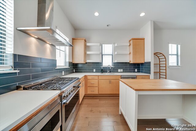 Listing photo id 12 for 408 Center