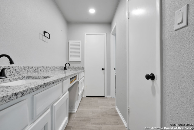 Image 16 of 25 For 1138 Klondike