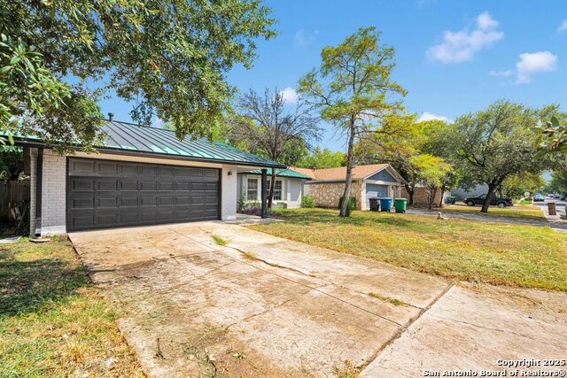 Image 2 of 25 For 1138 Klondike