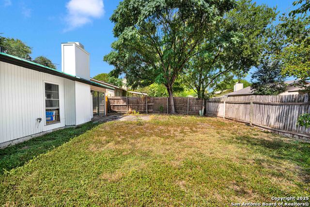 Image 23 of 25 For 1138 Klondike