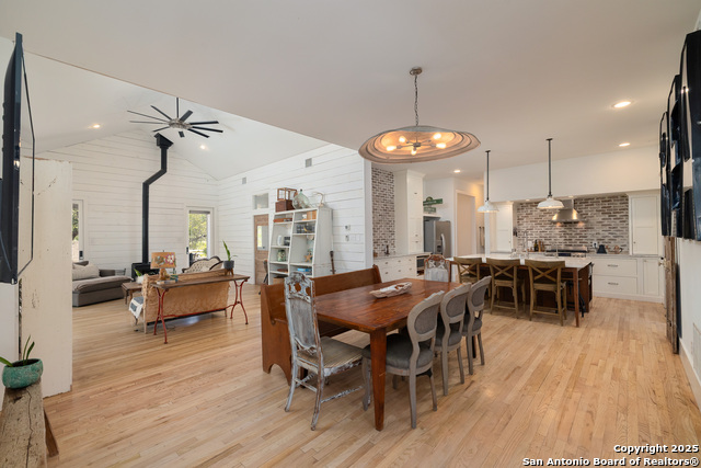 Listing photo id 2 for 125 El Cerrito