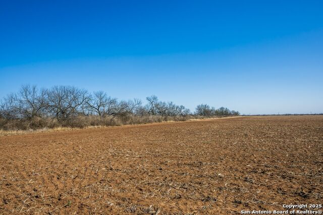 Listing photo id 2 for Cr 4013 Cr 4017 W