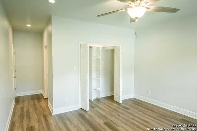 Image 10 of 22 For 1118 Center St N