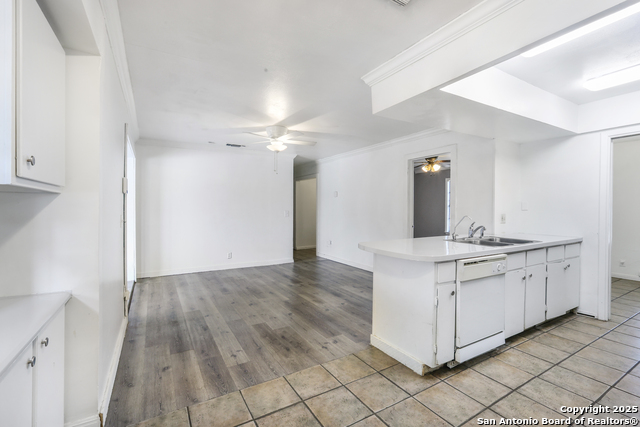 Listing photo id 16 for 1802 Fort Henry St
