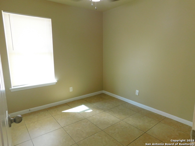 Image 11 of 16 For 6303 Golden Valley Dr