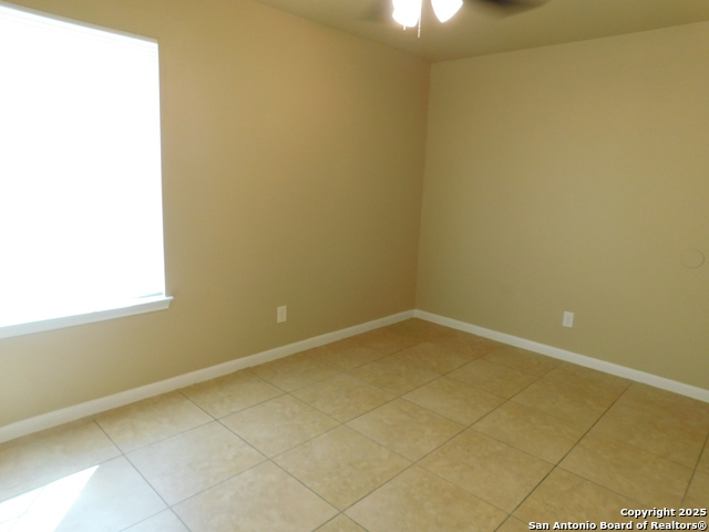 Image 14 of 16 For 6303 Golden Valley Dr