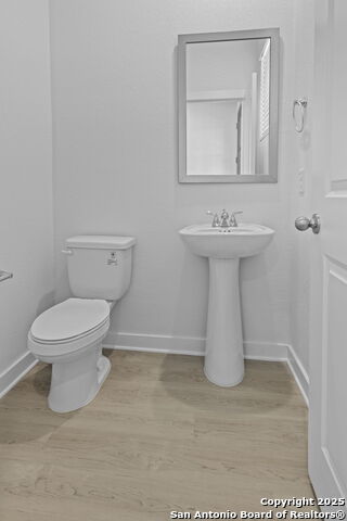 Image 19 of 36 For 641 Salamander St