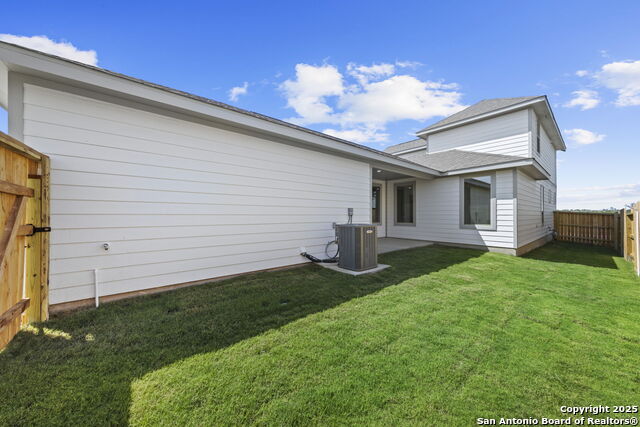 Image 20 of 36 For 641 Salamander St