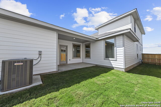 Image 21 of 36 For 641 Salamander St